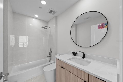 Condo in Tampa, Florida, 3 bedrooms  № 1877348 - photo 24