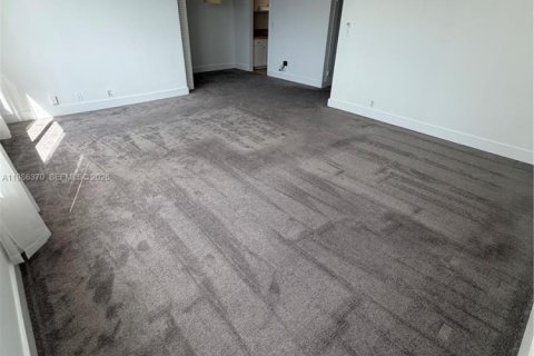 Copropriété à louer à Miami Beach, Floride: 63.17 m2 № 2048856 - photo 6