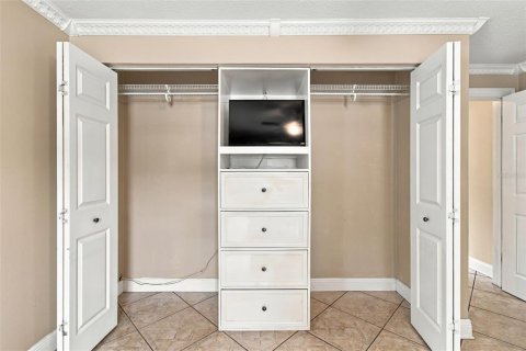 Villa ou maison à vendre à Tampa, Floride: 4 chambres, 135.64 m2 № 2406567 - photo 28