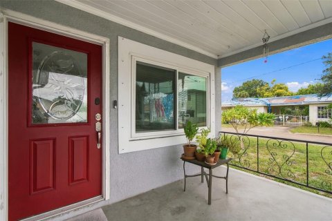 Villa ou maison à vendre à Tampa, Floride: 4 chambres, 135.64 m2 № 2406567 - photo 5
