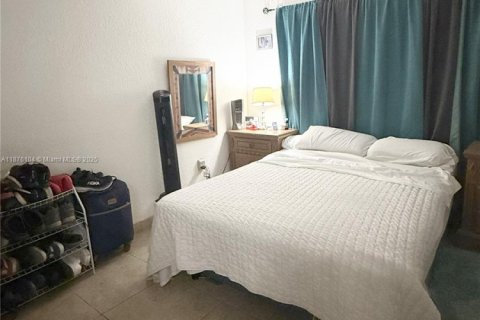 Apartamento en alquiler en Miami, Florida, 1 dormitorio № 1993754 - foto 5