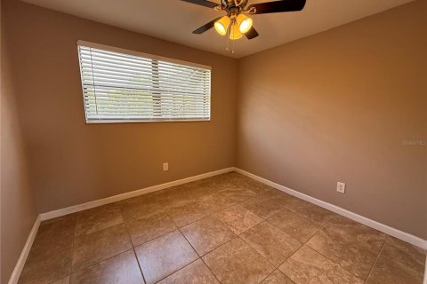 Casa en alquiler en Tampa, Florida, 4 dormitorios, 172.15 m2 № 2094048 - foto 16