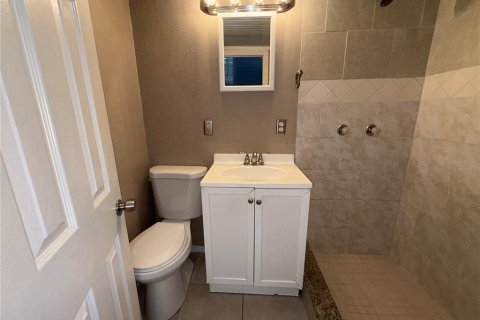 Casa en alquiler en Tampa, Florida, 4 dormitorios, 172.15 m2 № 2094048 - foto 8