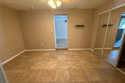 Casa en alquiler en Tampa, Florida, 4 dormitorios, 172.15 m2 № 2094048 - foto 10