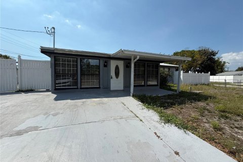 Casa en Tampa, Florida 4 dormitorios, 172.15 m2 № 2094048