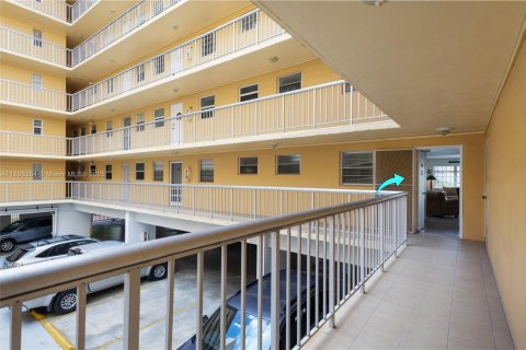 Copropriété à vendre à Miami Beach, Floride: 1 chambre, 67.35 m2 № 2021280 - photo 16
