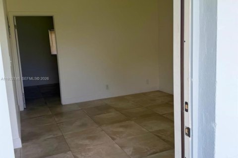 Propiedad comercial en venta en Fort Lauderdale, Florida, 225.1 m2 № 2152455 - foto 10