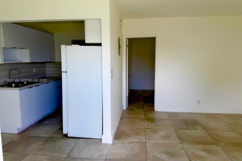 Propiedad comercial en venta en Fort Lauderdale, Florida, 225.1 m2 № 2152455 - foto 6