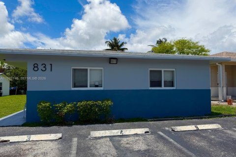 Propiedad comercial en Fort Lauderdale, Florida 225.1 m2 № 2152455
