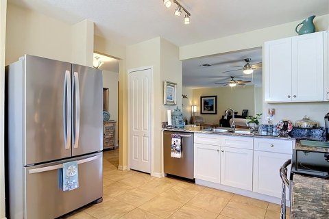 Villa ou maison à vendre à New Smyrna Beach, Floride: 3 chambres, 164.81 m2 № 2285034 - photo 19