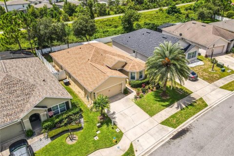 Villa ou maison à vendre à New Smyrna Beach, Floride: 3 chambres, 164.81 m2 № 2285034 - photo 3