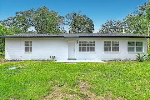 Villa ou maison à DeLand, Floride 3 chambres, 120.4 m2 № 2299360