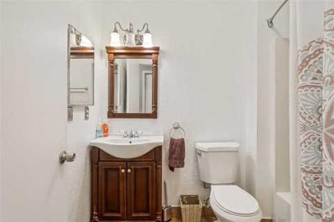 House in Tampa, Florida 3 bedrooms, 148.46 sq.m. № 1637113 - photo 16