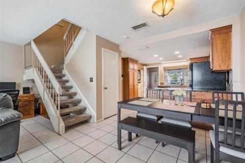 Townhouse in Lutz, Florida 3 bedrooms, 109.44 sq.m. № 1894095 - photo 8