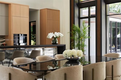 Купить виллу или дом в Пайнкрест, Флорида 7 спален, 589.46м2, № 2051562 - фото 11