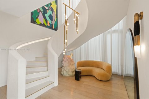 Купить виллу или дом в Майами-Бич, Флорида 8 спален, 690.08м2, № 1970324 - фото 10