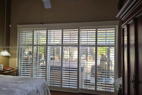 Купить виллу или дом в Норт-Майами-Бич, Флорида 4 спальни, № 2035041 - фото 26