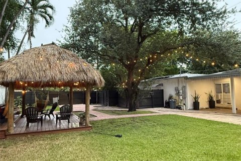 Casa en venta en Hollywood, Florida, 5 dormitorios, 155.15 m2 № 1934600 - foto 8