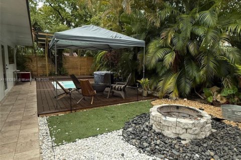 Casa en venta en Hollywood, Florida, 5 dormitorios, 155.15 m2 № 1934600 - foto 5