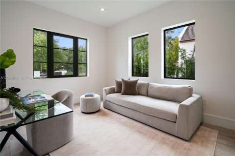 Casa en venta en Miami, Florida, 5 dormitorios, 466.74 m2 № 2248538 - foto 26
