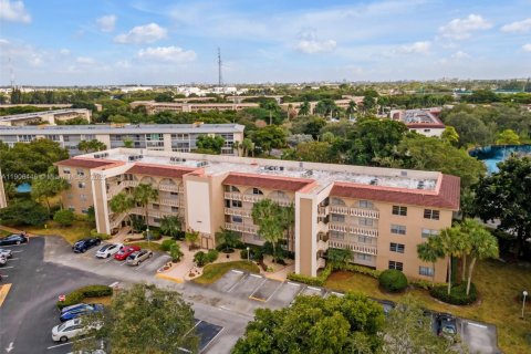 Copropriété à vendre à Coconut Creek, Floride: 2 chambres, 107.4 m2 № 1963184 - photo 26