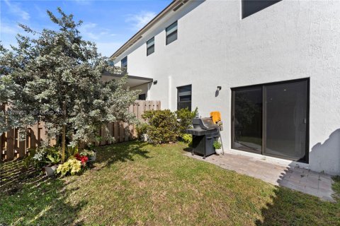 Купить таунхаус в Майами, Флорида 3 спальни, 157.47м2, № 2049563 - фото 29