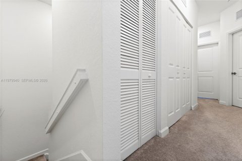 Купить таунхаус в Майами, Флорида 3 спальни, 157.47м2, № 2049563 - фото 18