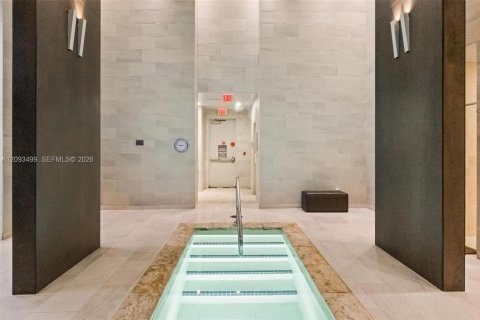Copropriété à louer à Hallandale Beach, Floride: 3 chambres, 144.37 m2 № 2378381 - photo 21