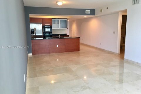 Copropriété à louer à Hallandale Beach, Floride: 3 chambres, 144.37 m2 № 2378381 - photo 5