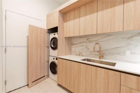 Copropriété à louer à Miami, Floride: 1 chambre, 80.92 m2 № 2257582 - photo 21