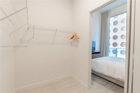 Copropriété à louer à Miami, Floride: 1 chambre, 80.92 m2 № 2257582 - photo 14