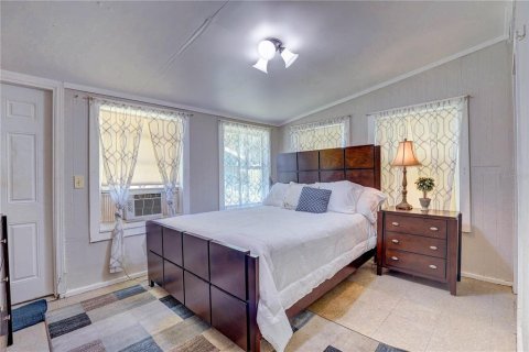 House in Tampa, Florida 3 bedrooms, 113.15 sq.m. № 1912543 - photo 21