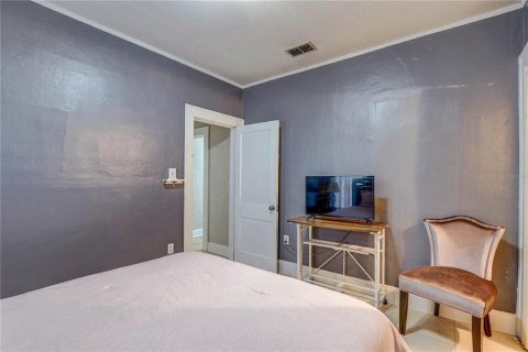 House in Tampa, Florida 3 bedrooms, 113.15 sq.m. № 1912543 - photo 30