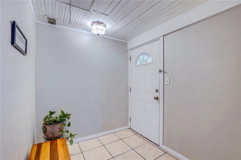 House in Tampa, Florida 3 bedrooms, 113.15 sq.m. № 1912543 - photo 8