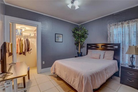 House in Tampa, Florida 3 bedrooms, 113.15 sq.m. № 1912543 - photo 29