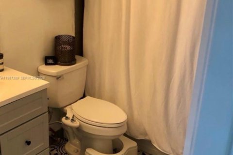 Снять в аренду кондоминиум в Майами, Флорида 1 спальня, 71.81м2, № 2047723 - фото 9