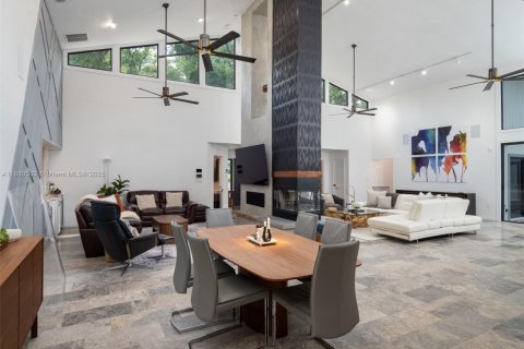 Villa ou maison à vendre à Gainesville, Floride: 4 chambres, 423.63 m2 № 1922071 - photo 8