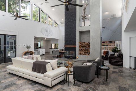 Villa ou maison à vendre à Gainesville, Floride: 4 chambres, 423.63 m2 № 1922071 - photo 2