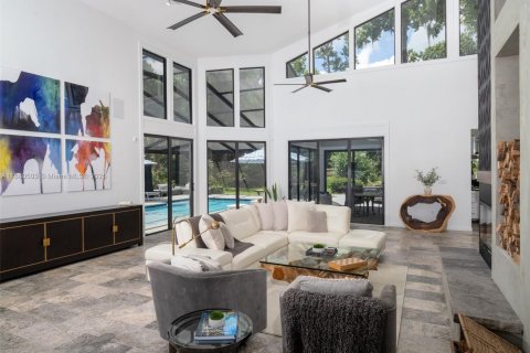 Villa ou maison à vendre à Gainesville, Floride: 4 chambres, 423.63 m2 № 1922071 - photo 3