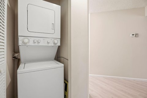 Condo in Boynton Beach, Florida, 2 bedrooms  № 2249472 - photo 8