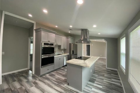 Снять в аренду квартиру в Уэсли-Чепел, Флорида 3 спальни, 150.5м2, № 1812667 - фото 9