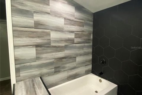 Снять в аренду квартиру в Уэсли-Чепел, Флорида 3 спальни, 150.5м2, № 1812667 - фото 19