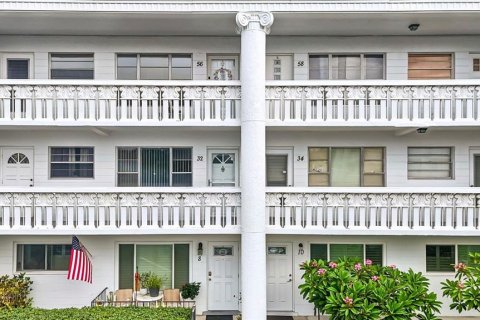 Condo in Clearwater, Florida, 2 bedrooms  № 2231295 - photo 2