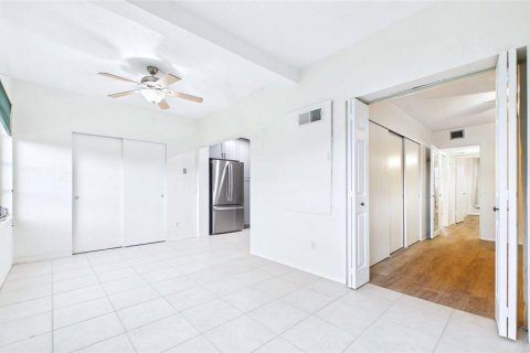 Condo in Clearwater, Florida, 2 bedrooms  № 2231295 - photo 28
