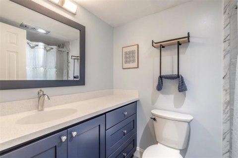 Condo in Daytona Beach Shores, Florida, 2 bedrooms  № 2378947 - photo 28