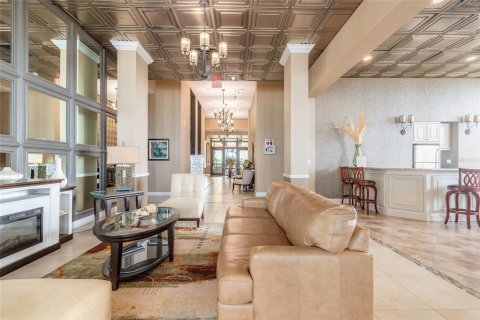 Condo in Daytona Beach Shores, Florida, 2 bedrooms  № 2378947 - photo 6