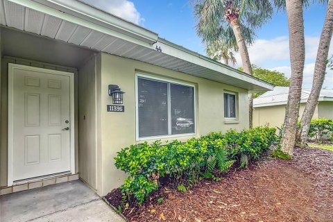 Condo in Crystal River, Florida, 2 bedrooms  № 1898867 - photo 6