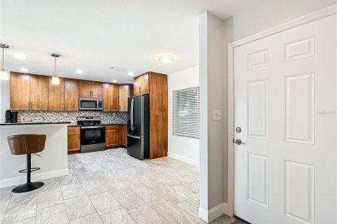 Condo in Crystal River, Florida, 2 bedrooms  № 1898867 - photo 10