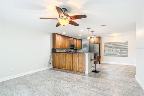Condo in Crystal River, Florida, 2 bedrooms  № 1898867 - photo 19
