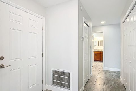 Condo in Crystal River, Florida, 2 bedrooms  № 1898867 - photo 8